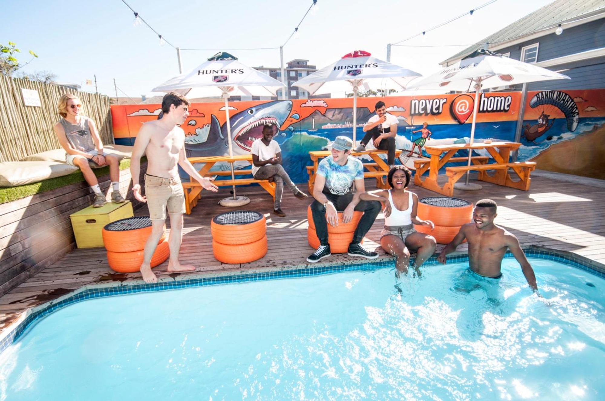 Never At Home Green Point Kapstaden Eksteriør billede The pool at the Cape Town branch